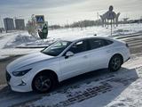 Hyundai Sonata 2020 годаүшін11 000 000 тг. в Астана – фото 4