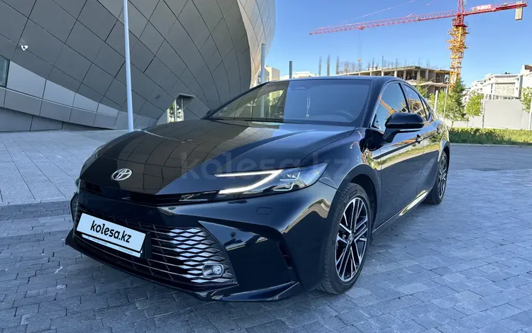 Toyota Camry 2024 года за 19 500 000 тг. в Астана