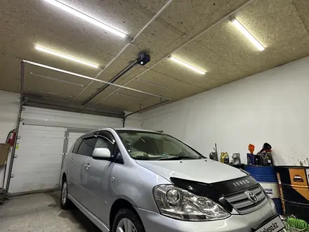 Toyota Ipsum 2004 года за 6 200 000 тг. в Атырау – фото 3
