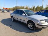 Volkswagen Passat 1999 года за 1 500 000 тг. в Костанай – фото 2