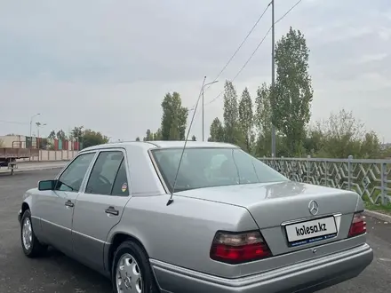 Mercedes-Benz E 280 1994 года за 4 000 000 тг. в Шымкент – фото 10