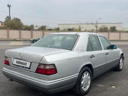 Mercedes-Benz E 280 1994 года за 4 000 000 тг. в Шымкент – фото 11