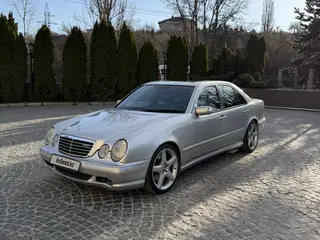 Mercedes-Benz E 55 AMG