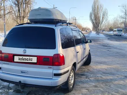 Volkswagen Sharan 2002 года за 3 800 000 тг. в Уральск – фото 9