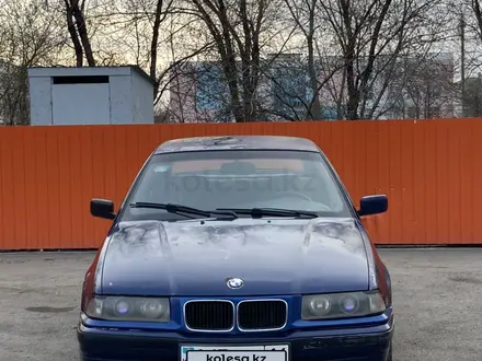 BMW 318 1992 годаүшін800 000 тг. в Павлодар