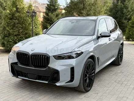 BMW X5 2023 года за 56 000 000 тг. в Караганда