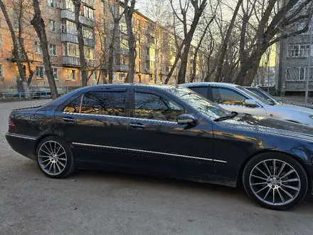 Mercedes-Benz S 320 1999 года за 3 700 000 тг. в Павлодар – фото 3