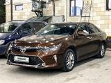 Toyota Camry 2017 года за 14 300 000 тг. в Шымкент – фото 3