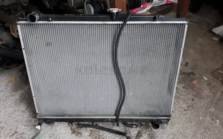 Основной радиатор охлаждения на мицубиси паджеро 4 (2006-2011) за 50 000 тг. в Алматы