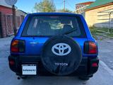 Toyota RAV4 2000 года за 2 000 000 тг. в Ушарал – фото 4