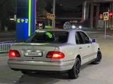 Mercedes-Benz E 280 1999 годаүшін4 500 000 тг. в Алматы – фото 2