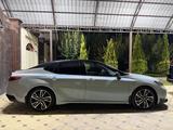 Toyota Camry 2024 года за 17 500 000 тг. в Туркестан – фото 4