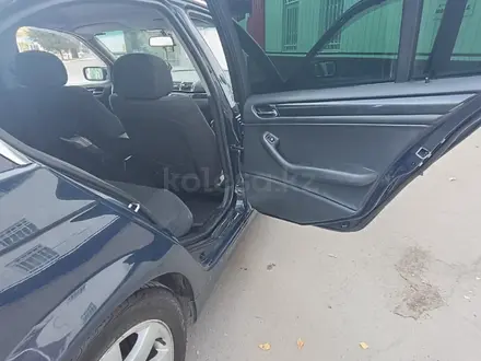 BMW 325 1999 года за 3 100 000 тг. в Алматы – фото 18