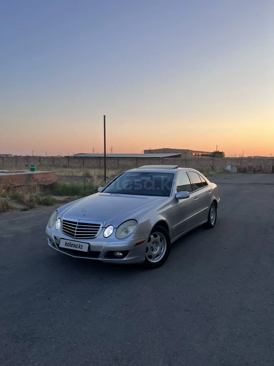 Mercedes-Benz E-Class, 2004