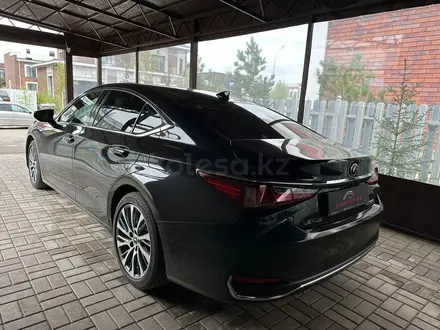 Lexus ES 250 2021 года за 20 950 000 тг. в Астана – фото 4