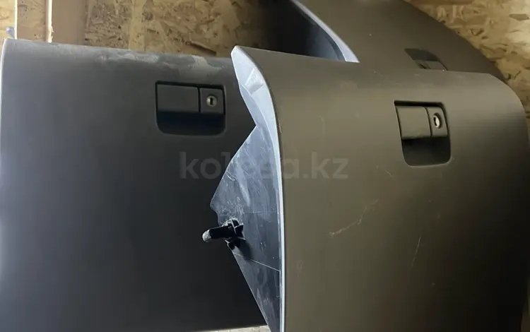 Бардачок на Toyota Lexusүшін1 001 тг. в Алматы