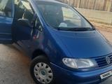 Volkswagen Sharan 1995 года за 2 000 000 тг. в Шымкент – фото 5