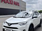 Toyota RAV4 2017 годаfor13 500 000 тг. в Усть-Каменогорск