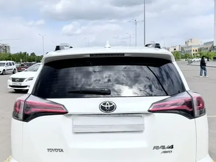 Toyota RAV4 2017 года за 13 500 000 тг. в Усть-Каменогорск – фото 5