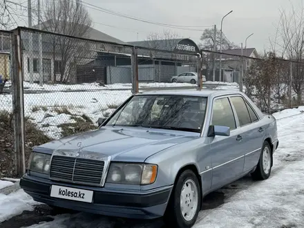 Mercedes-Benz E 230 1991 года за 1 250 000 тг. в Алматы