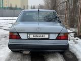 Mercedes-Benz E 230 1991 годаүшін1 250 000 тг. в Алматы – фото 2