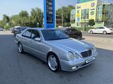 Mercedes-Benz E 320 2001 годаfor5 800 000 тг. в Алматы – фото 3