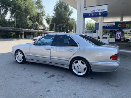 Mercedes-Benz E 320 2001 года за 5 600 000 тг. в Алматы – фото 7