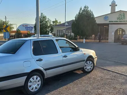 Volkswagen Vento 1993 года за 1 500 000 тг. в Шымкент – фото 7