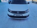 Volkswagen Polo 2017 года за 4 300 000 тг. в Актобе