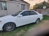 Toyota Camry 2004 годаүшін5 200 000 тг. в Актобе – фото 3