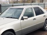 Mercedes-Benz E 200 1992 годаүшін1 100 000 тг. в Караганда – фото 3