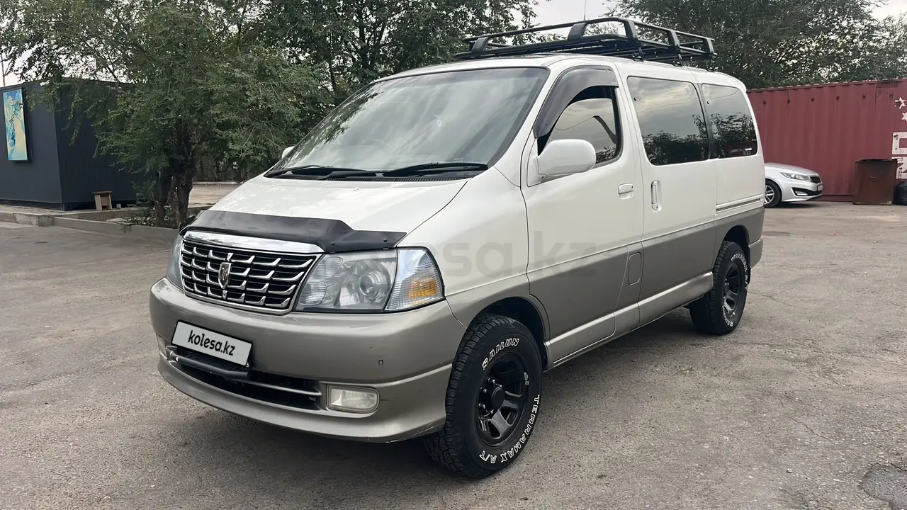 Toyota Grand HiAce, 2000