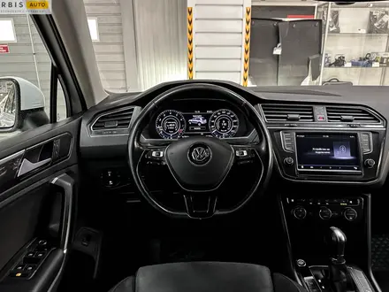 Volkswagen Tiguan 2017 года за 11 290 000 тг. в Алматы – фото 13