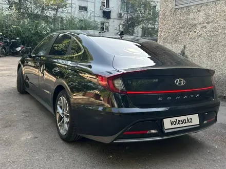 Hyundai Sonata 2020 года за 11 000 000 тг. в Алматы – фото 2