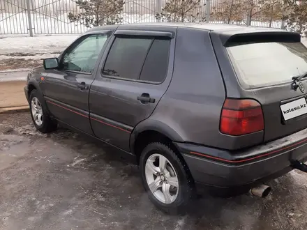 Volkswagen Golf 1994 года за 1 200 000 тг. в Астана – фото 10