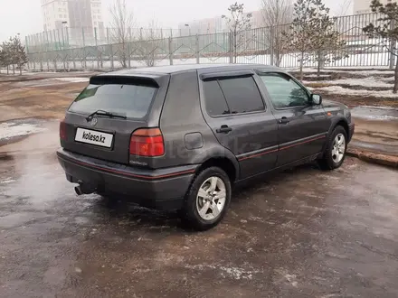 Volkswagen Golf 1994 года за 1 200 000 тг. в Астана – фото 11