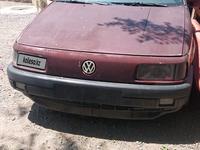 Volkswagen Passat 1990 годаүшін1 000 000 тг. в Алматы