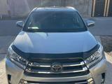 Toyota Highlander 2018 года за 19 700 000 тг. в Тараз