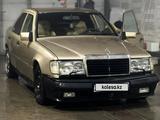 Mercedes-Benz E 230 1988 года за 750 000 тг. в Караганда