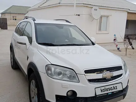 Chevrolet Captiva 2008 года за 5 000 000 тг. в Актау – фото 12