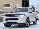 Mitsubishi Outlander 2013 годаfor7 449 000 тг. в Петропавловск