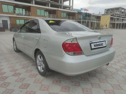 Toyota Camry 2005 года за 4 300 000 тг. в Актау – фото 7