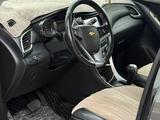 Chevrolet Trax 2018 года за 5 000 000 тг. в Шымкент – фото 2