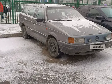 Volkswagen Passat 1993 года за 900 000 тг. в Уральск – фото 3