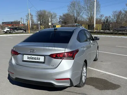 Hyundai Accent 2018 года за 6 550 000 тг. в Костанай – фото 2