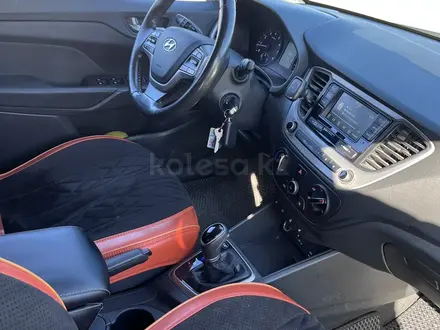 Hyundai Accent 2018 года за 6 550 000 тг. в Костанай – фото 4