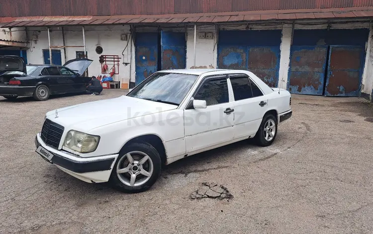 Mercedes-Benz E 230 1992 года за 800 000 тг. в Алматы