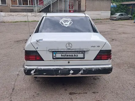 Mercedes-Benz E 230 1992 года за 800 000 тг. в Алматы – фото 4