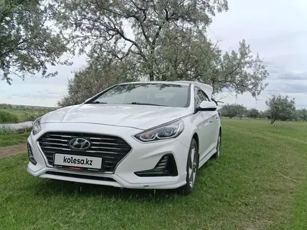 Hyundai Sonata 2017 года за 8 200 000 тг. в Актобе