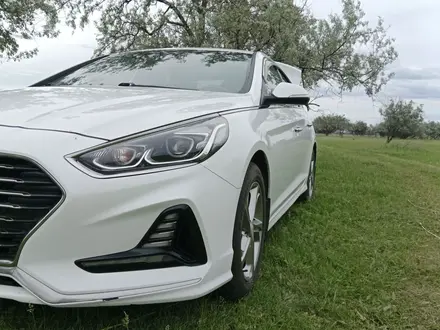 Hyundai Sonata 2017 года за 8 200 000 тг. в Актобе – фото 4